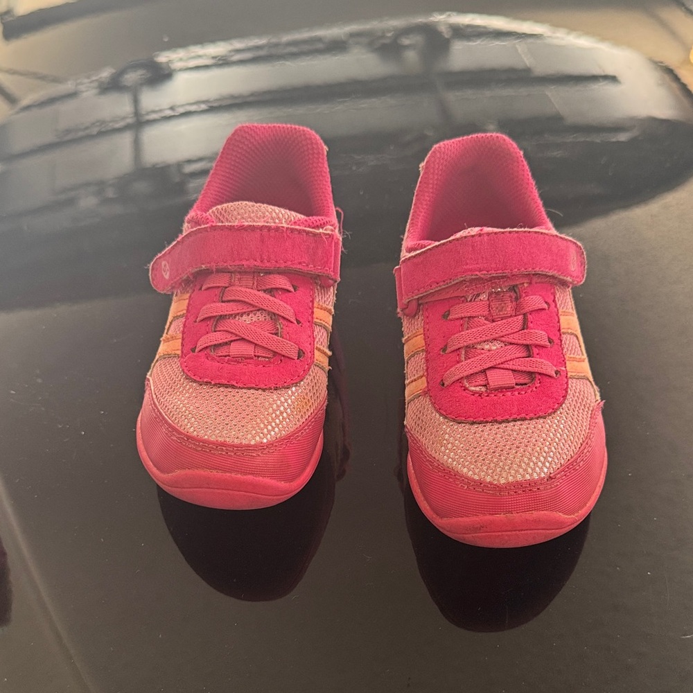 Toddler Girls Stride Rite Pink Sneakers